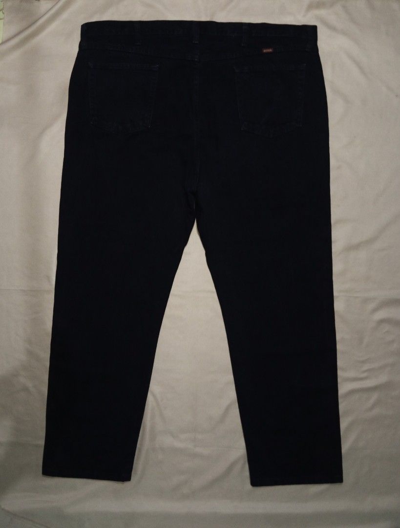Rustler Jeans Size 46-48 (Category: Jeans) located in Santa Barbara. Submitted by crazydave (Listing ID 1470777309, Image 1). Description: RUSTLER Regular Fit Jeans With sligh acid wash design Waist:46 max 48 Length:43.5 Hem:9 -450+sf.