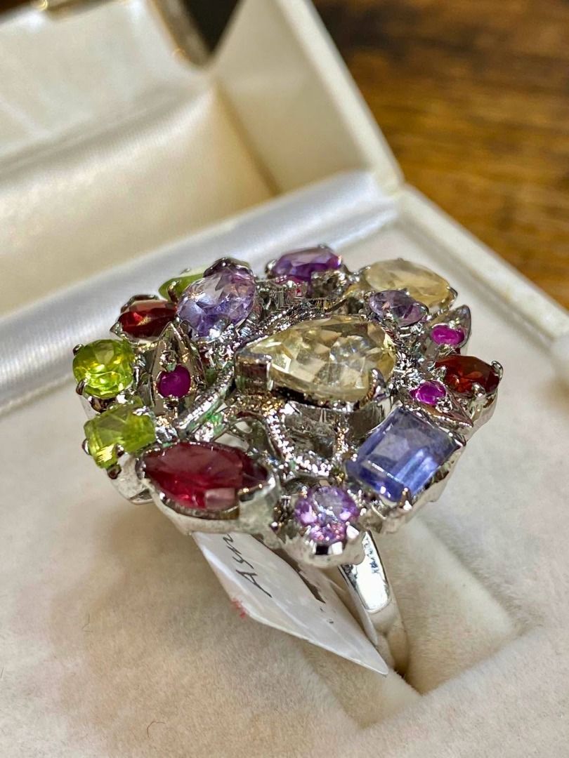 S8.5 VINTAGE CHUNKY MULTIGEM SILVER RING (Category: Rings) located in Baguio. Submitted by asna_taku (Listing ID 1470820998, Image 3). Description: 🌈💎 VINTAGE CHUNKY MULTIGEM SILVER RING 💎✨ A magnificent explosion of colors and timeless vintage elegance! 💖 This breathtaking statement ring features a gorgeous arrangement of vibrant multicolored gemstones in dazzling shades of purple, ruby red, lime green, and golden yellow. Beautifully set in 