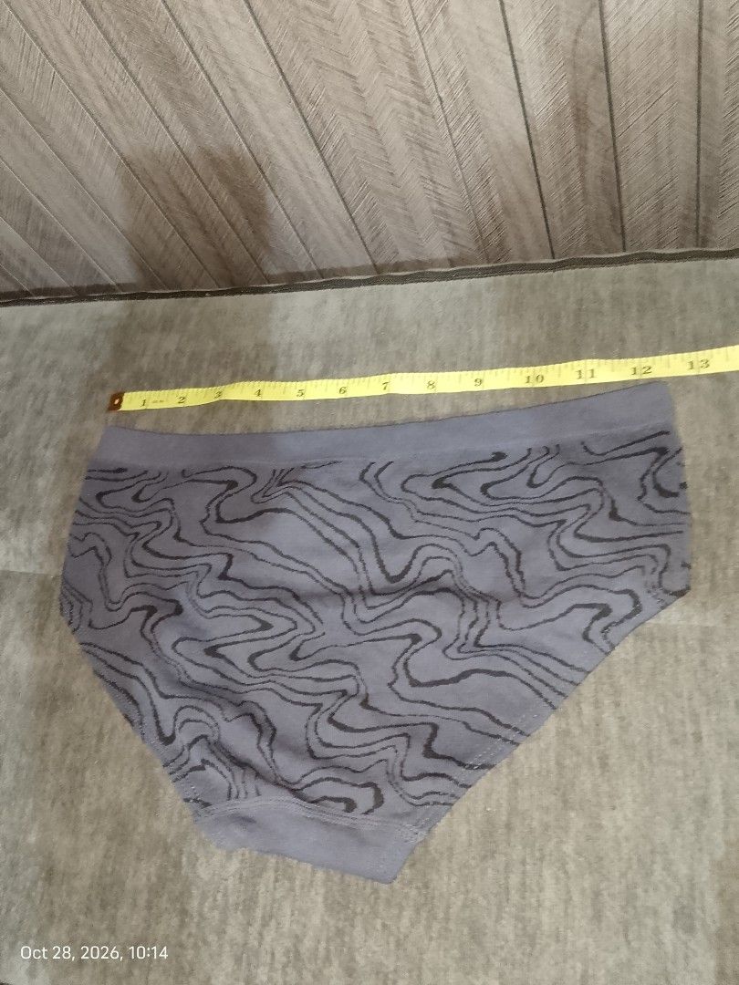 S: art class black/grey comfy panty (Category: Undergarments & Loungewear) located in Manila. Submitted by truecrystal-1407 (Listing ID 1470757146, Image 3). Description: .