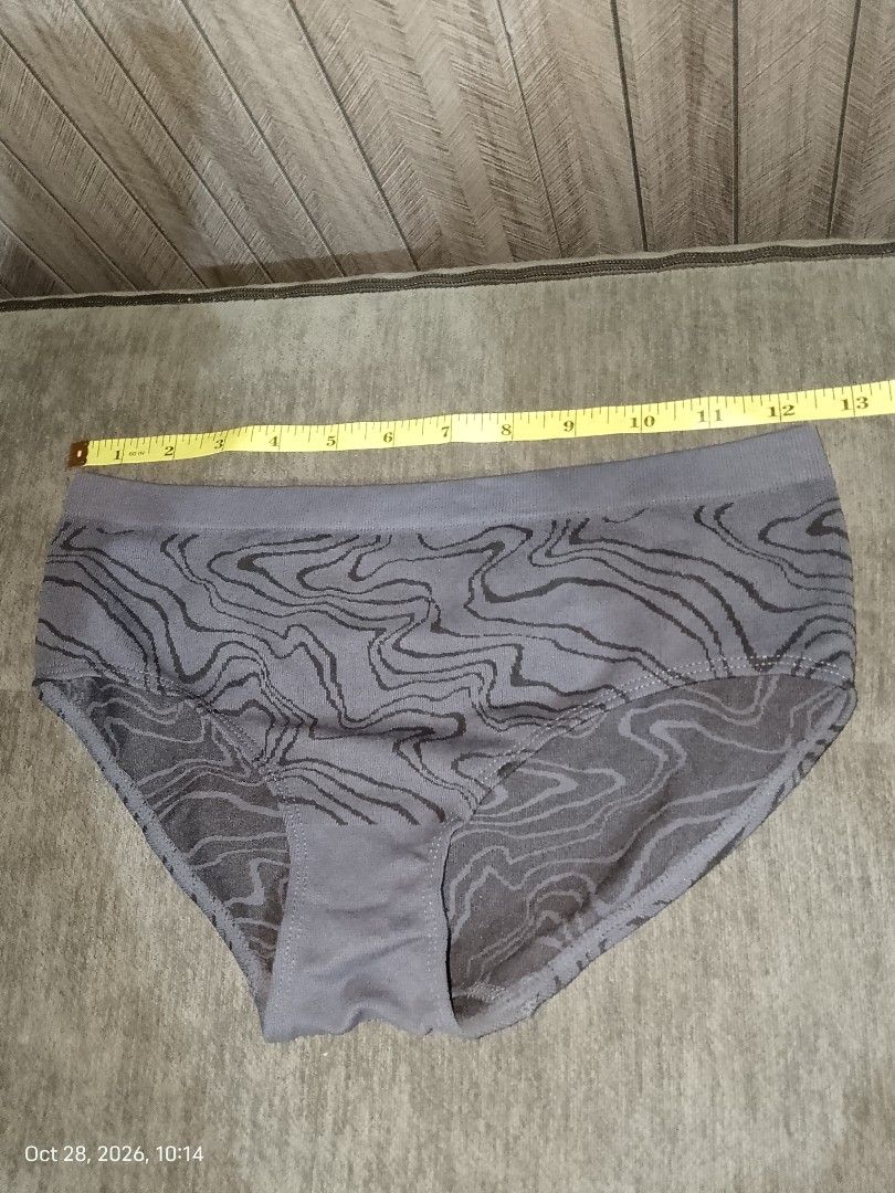 S: art class black/grey comfy panty (Category: Undergarments & Loungewear) located in Manila. Submitted by truecrystal-1407 (Listing ID 1470757146, Image 1). Description: .