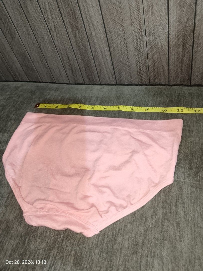 S: attributes pink panty comfy (Category: Undergarments & Loungewear) located in Manila. Submitted by truecrystal-1407 (Listing ID 1470757452, Image 2). Description: .