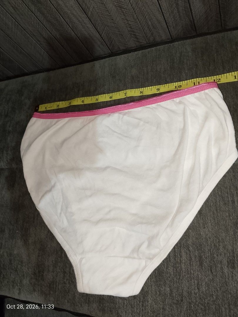 S: Hanes panty (Category: Undergarments & Loungewear) located in Manila. Submitted by truecrystal-1407 (Listing ID 1470768392, Image 3). Description: .