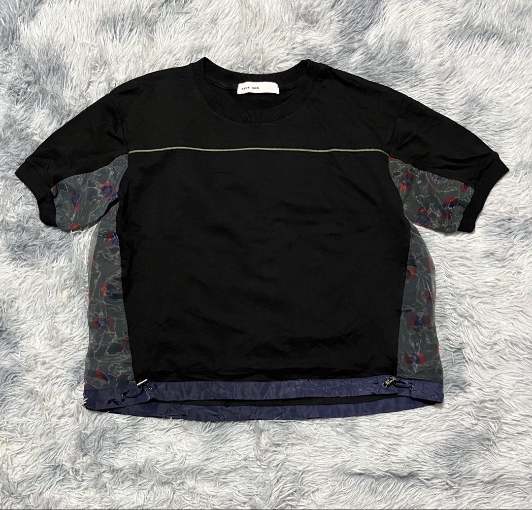 Sacai Luck Top (Category: Others Tops) located in Sasmuan (Sexmoan). Submitted by winterclothes.ph (Listing ID 1470758870, Image 1). Description: Sacai Luck Top Width 20 Length 22 B23.5 Excellent Condition .