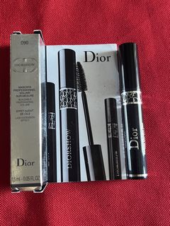 (Category: ) located in . Submitted by luxeclassyshop (Listing ID 1470744491, Image 1). Description: .