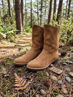 (Category: ) located in . Submitted by rjtbootshop2600 (Listing ID 1470762696, Image 1). Description: .