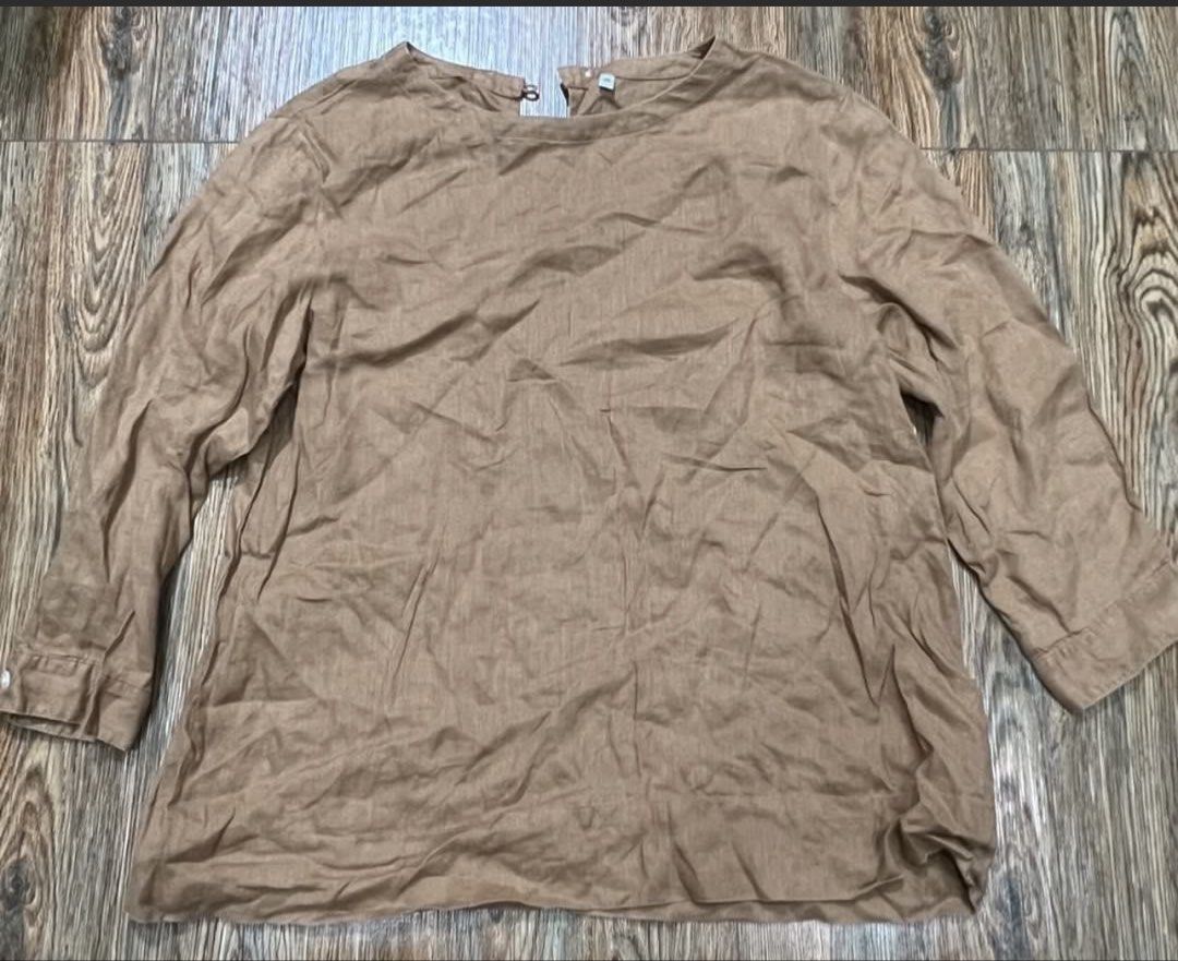 SALE‼️MUJI linen (Category: Blouses) located in San Jose del Monte. Submitted by senorita_wella (Listing ID 1470833807, Image 2). Description: .