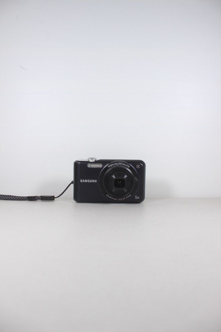 Samsung ES71 12.2 MP Digital Camera (Category: Cameras) located in Tarlac. Submitted by thecouclub (Listing ID 1470849113, Image 3). Description: Samsung ES71 12.2 MP Digital Camera ♡ ̆̈ CCD sensor ♡ ̆̈ built-in flash working ♡ ̆̈ movie mode (VGA) ♡ ̆̈ digital image stabilization ♡ ̆̈ face detection ♡ ̆̈ scene modes ♡ ̆̈ photo style selector ♡ ̆̈ voice ♡ ̆̈ 5x optical zoom ♡ ̆̈ digital zoom ♡ ̆̈ date imprint ♡ ̆̈ 2.7” LCD display ♡ ̆̈ all buttons