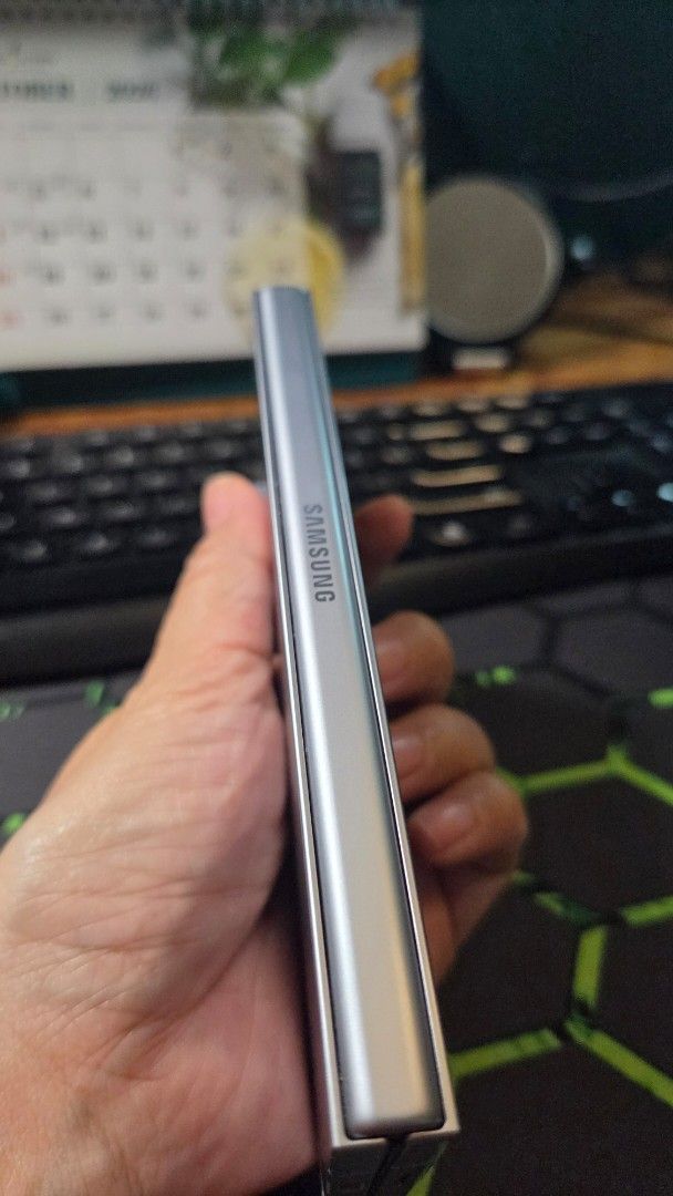Samsung Fold 6 (Category: Samsung) located in Makati City. Submitted by chixxx23 (Listing ID 1470914248, Image 1). Description: Selling my Samsung Galaxy Z Fold 6 512GB. ✨ Excellent overall condition ✨ 512GB storage ✨ Includes S Pen ✨ Fully functional, subject to buyer inspection 📌 Honest disclosure: Minor crease/scratch on the inner screen with screen protector. Please refer to the actual photos. 📍 Meet-up Market2 Sm Aura or my place 💵 Paymen