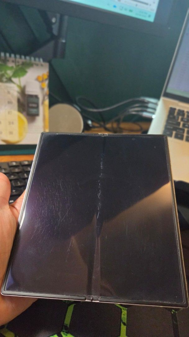 Samsung Fold 6 (Category: Samsung) located in Makati City. Submitted by chixxx23 (Listing ID 1470914248, Image 3). Description: Selling my Samsung Galaxy Z Fold 6 512GB. ✨ Excellent overall condition ✨ 512GB storage ✨ Includes S Pen ✨ Fully functional, subject to buyer inspection 📌 Honest disclosure: Minor crease/scratch on the inner screen with screen protector. Please refer to the actual photos. 📍 Meet-up Market2 Sm Aura or my place 💵 Paymen