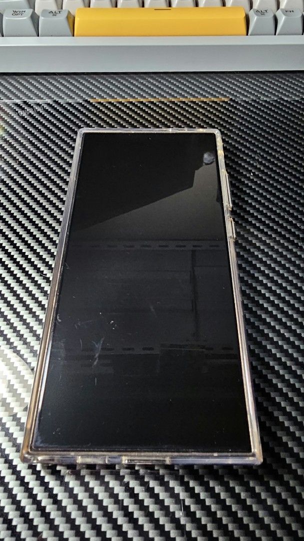 Samsung Galaxy S24 Ultra 256GB Titanium Gray (Category: Samsung) located in Antipolo. Submitted by etchveegee (Listing ID 1470883349, Image 2). Description: ✅ 256GB Storage ✅ Titanium Gray ✅ Tempered ✅ Original unit ✅ with box n cable ✅ Good condition ✅ No issue ✅ All functions working properly 📍 Meetup: Antipolo / nearby areas 💬 PM me for details, and inquiries. RFS: Personal reasons / upgrading. Serious buyers only. Reasonable offers are welc