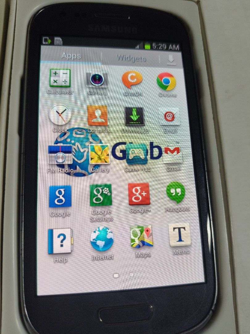 Samsung Galaxy S III Mini (Category: Samsung) located in Paranaque City. Submitted by momofaa (Listing ID 1470926518, Image 1). Description: - Brand/Model: Samsung Galaxy S3 Mini (GT-I8190) - Includes original product box - Compact design that fits easily in the hand or pocket - Pre-loved condition with visible standard wear on the body - Perfect reliable option for a secondary device or basic daily use Globe locked.