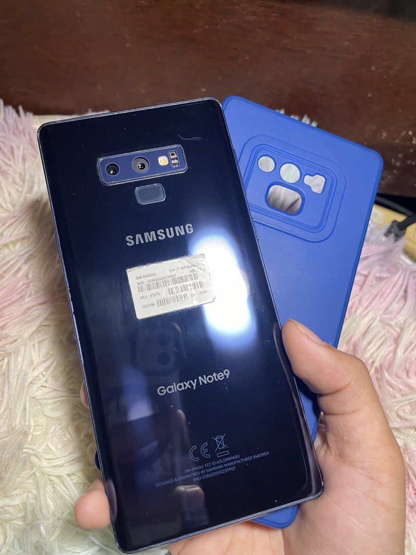 Straight swap Samsung note 9 6/128gb (Category: Samsung) located in Manila. Submitted by atomica.14 (Listing ID 1470806917, Image 3). Description: ‼️US Variant (Wi-Fi use)‼️ Open for swapping much prefer straight lang offer lang kayo. ✅Snapdragon 845 flagship chipset ✅Good for samsung dex ✅super amoled screen 2k resolution 6.4 curve screen ✅12mp dual camera 2x telephoto IOS ✅Original all parts Prestine condition with very mild scratches lang sa s