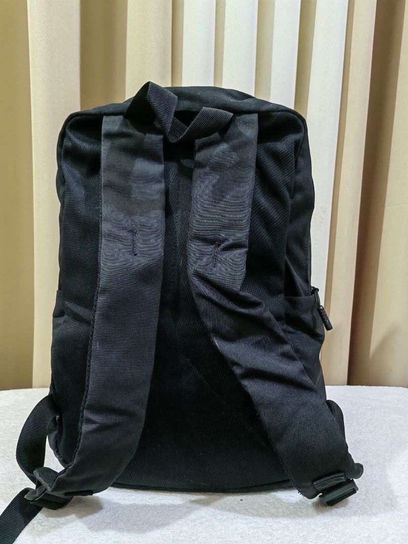 SANFU Black Minimalist Backpack (Category: Backpacks) located in Makati City. Submitted by prelovedtreatedwithlove (Listing ID 1470865425, Image 2). Description: - Sleek, minimalist black design perfect for daily commute or school -unisex - sign of use .