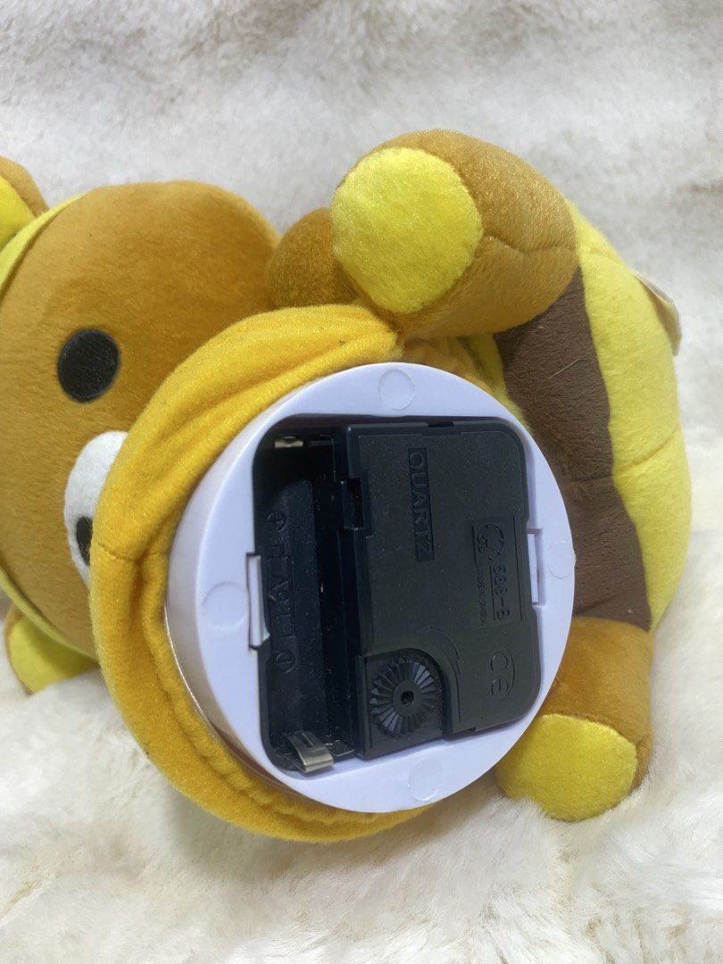 San-X Rilakkuma honey bee plush desk clock (Category: Plushies & Soft Toys) located in Kalibo. Submitted by ollie_stuffshop (Listing ID 1470904983, Image 3). Description: 28cm x 20cm Before you send your inquiries: ❗️Last Price is already posted ❗️Manage your expectations, WYSIWYG ❗️May need washing ❗️Dropoff is every Wednesday & Sunday - Tested and working.