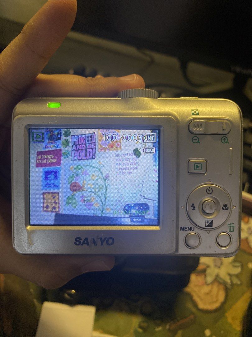 Sanyo Digicam (Category: Cameras) located in General Santos City (Dadiangas). Submitted by milesssyyy (Listing ID 1470866161, Image 3). Description: selling a working digicam (sanyo, VPC-S500) with a card reader for 1000 pesos, plus shipping.
