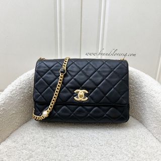 (Category: ) located in . Submitted by brands_lover (Listing ID 1470758245, Image 1). Description: .