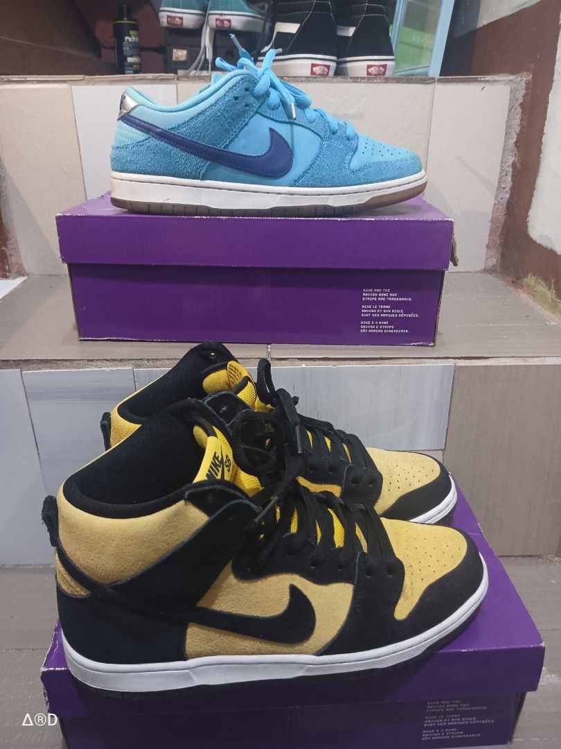 Sb dunks (Category: Sneakers) located in Manila. Submitted by lanoarel (Listing ID 1470864240, Image 1). Description: both Used both 9 Mens both with OG Box and xtra lace asking price 1,300 (dalawang sapatos) yes tama aspack for only 1,300 original/authentic/legir.