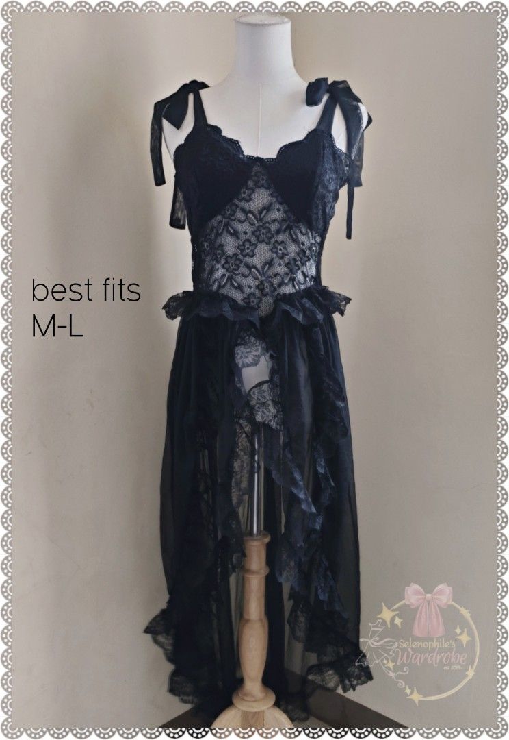 Seethru Lace Topper Dress (Category: Dresses) located in Batangas. Submitted by selenophile__ (Listing ID 1470923907, Image 1). Description: .