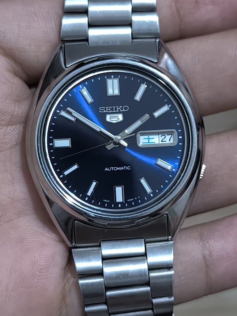 Seiko 5 SNXS77K (Category: Men's Watches) located in Iriga City. Submitted by chris569 (Listing ID 1470816995, Image 3). Description: Seiko 5 SNXS77K blue dial Complete inclusions all original parts 7s26 automatic movement Issue: scratches and advance oras Price: ₱4500 nego Cam Sur location .