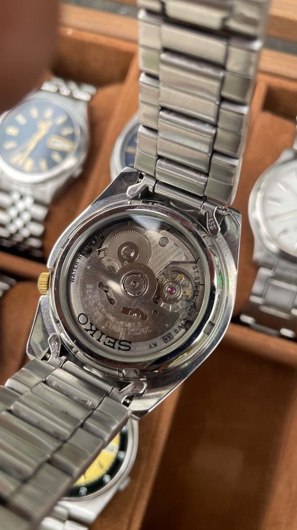 SEIKO 5 WHITE DIAL (Category: Luxury Watches) located in Urdaneta. Submitted by aeonix2024 (Listing ID 1470758292, Image 3). Description: SEIKO 5 WHITE DIAL 🏷️ Price: ₱3,500 (Negotiable for sure buyer) 📌 Details & Specs: ⌚ 37mm | Automatic | Day & Date 🔧 Newly serviced & timegrapher tested 🎁 With replacement Seiko box, paper bag & polish cloth 💎 9.5/10, ready to wear 📦 Shipping: J&T / LBC (COD, COP) 📍 Location: Pangasinan ⚠️ Disclaimer: Pr