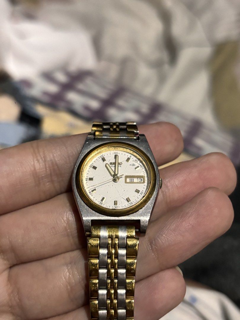 SEIKO 7N83- 0081 (Category: Luxury Watches) located in Quezon City. Submitted by ivyjovenal (Listing ID 1470785552, Image 2). Description: no battery with scratches and signs of usage (as seen in pictures) negotiable to sure buyer .