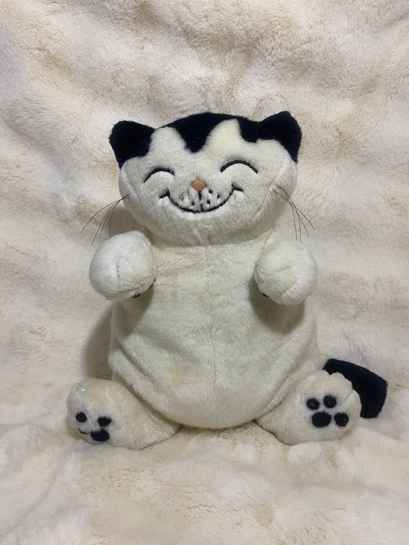 Sekiguchi’ Jacob Cat (Kater Jacob) plush (Category: Plushies & Soft Toys) located in Kalibo. Submitted by ollie_stuffshop (Listing ID 1470852991, Image 1). Description: 32cm x 27cm Before you send your inquiries: ❗️Last Price is already posted ❗️Manage your expectations, WYSIWYG ❗️May need washing ❗️Dropoff is every Wednesday & Sunday.
