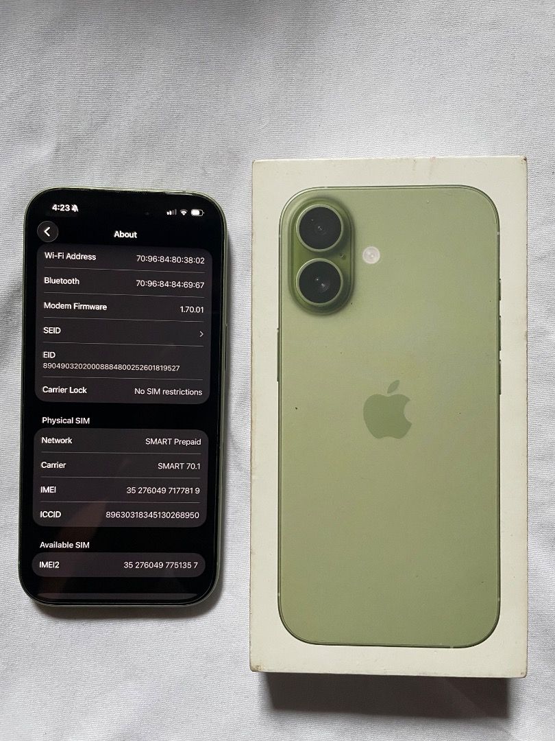 Sell i phone 17 256gb no issue (Category: iPhone 17 Series) located in Caloocan City. Submitted by servano (Listing ID 1470822981, Image 2). Description: 📱 IPHONE 17 256 kulay green ✅ 256 storage ✅ May box ✅ Battery health: 99% ✅ Actual photos available ✅ Puwedeng itest bago bilhin Warranty until 7/26/27 Wala issue 2 months palang nagamit Presyo: 50k Location: san mateo rizal banaba Meet up any fast food Message lang sa mga interested buyer! 😊.
