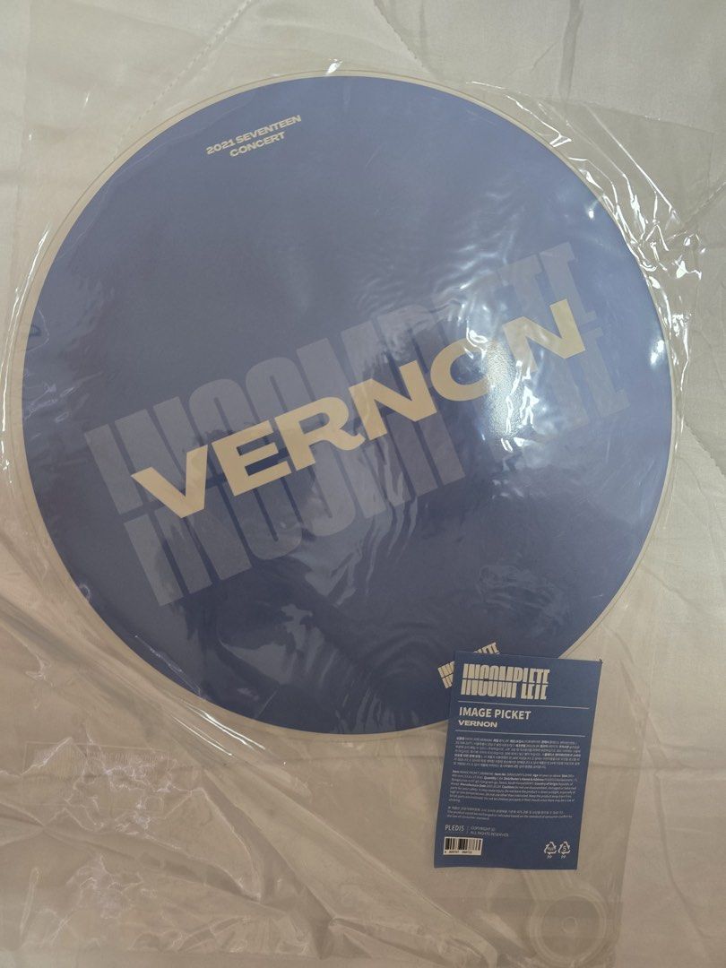 SEVENTEEN Incomplete Concert Vernon Image Picket (Category: K-Wave Merchandise) located in Manila. Submitted by milleshoppppp (Listing ID 1470886833, Image 3). Description: SEVENTEEN <IN-COMPLETE> OFFICIAL MERCHANDISE 💎 Selling my official Vernon (Hansol Vernon Chwe) Image Picket / Uchiwa from the 2021 SEVENTEEN Online Concert [IN-COMPLETE]. [ITEM DETAILS] • Group: SEVENTEEN • Member: Vernon / Hansol Vernon Chwe • Version: 2021 Online Concert <I