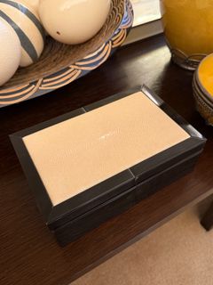 （分類：）位於 。 由 objects.salon 提交（商品編號 1470746288，圖片 1）。簡介： 。