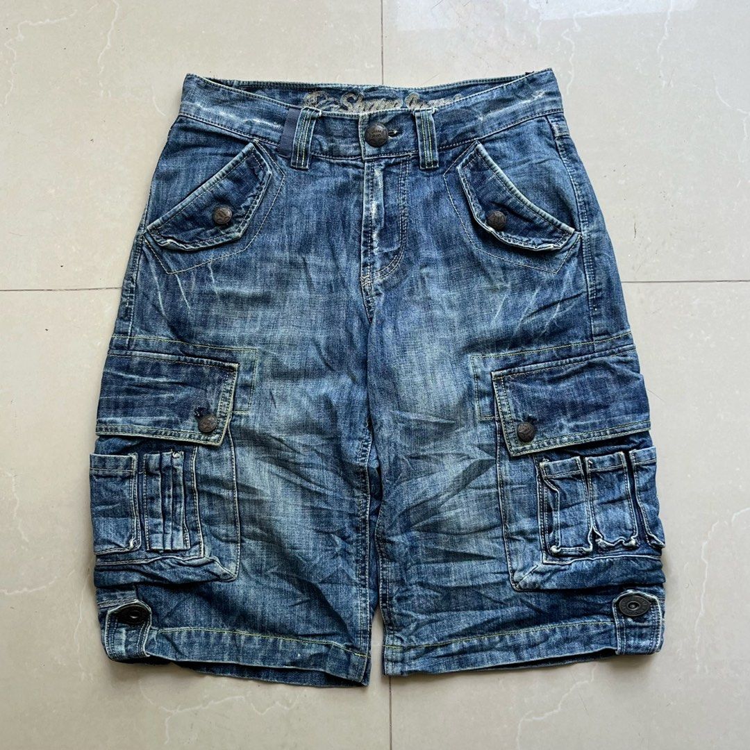 Shane Jeans Denim Cargo Jorts (Category: Shorts) located in Los Banos. Submitted by theoldgoods_ (Listing ID 1470781447, Image 1). Description: Shane Jeans Denim Cargo Jorts W: 32 inches L: 23.5 inches Leg opening: 10.5 inches 550 pesos (free shipping nationwide) MOP: Gcash (payment first) 📍Los Baños, Laguna.