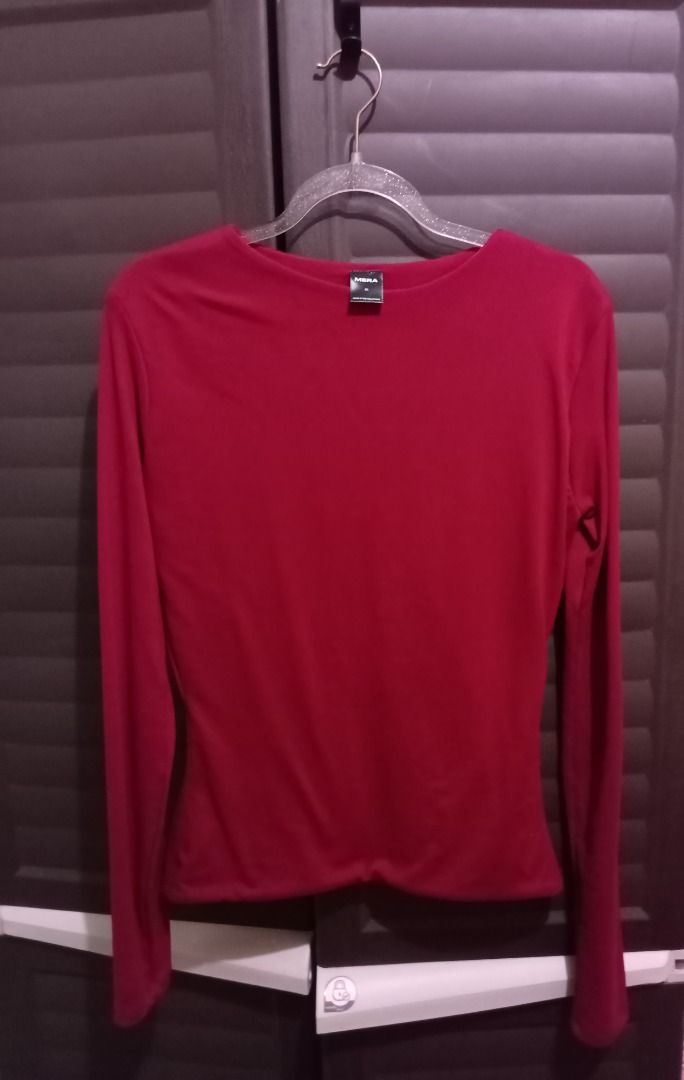 Assorted Top - Bundle of 3 (Category: Shirts) located in Cainta. Submitted by stardust.1111 (Listing ID 1470805459, Image 3). Description: 1. Royal Blue Top Shoulder: 15" Length: 21" Width: 14.5" 2. Gray Top Size: Large Shoulder: 15" Length: 21.5" Width: 14" 3. Mera Long-Sleeved Top Color: Burgundy (Actual color may vary slightly due to lighting) Size: XL Shoulder: 15" Length: 22.5" Width: 15" All items are in excellent condition. RFS: Received a