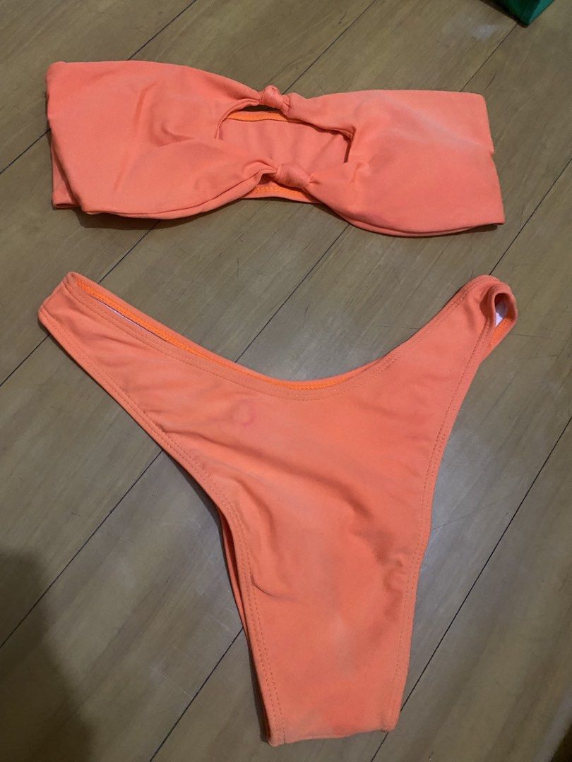 SHEIN Neon Orange Bikini (Category: Bikinis & Swimsuits) located in Marikina City. Submitted by ctgccc (Listing ID 1470863099, Image 2). Description: size small pero medyo big sya huhu so pede sya for s to med girlies!.