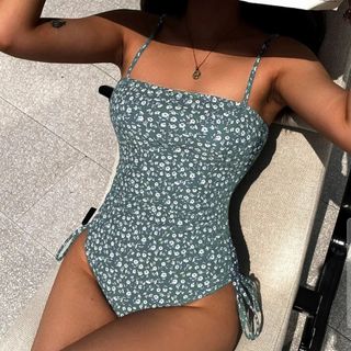(Category: ) located in . Submitted by lheithriftshop (Listing ID 1470798383, Image 1). Description: .