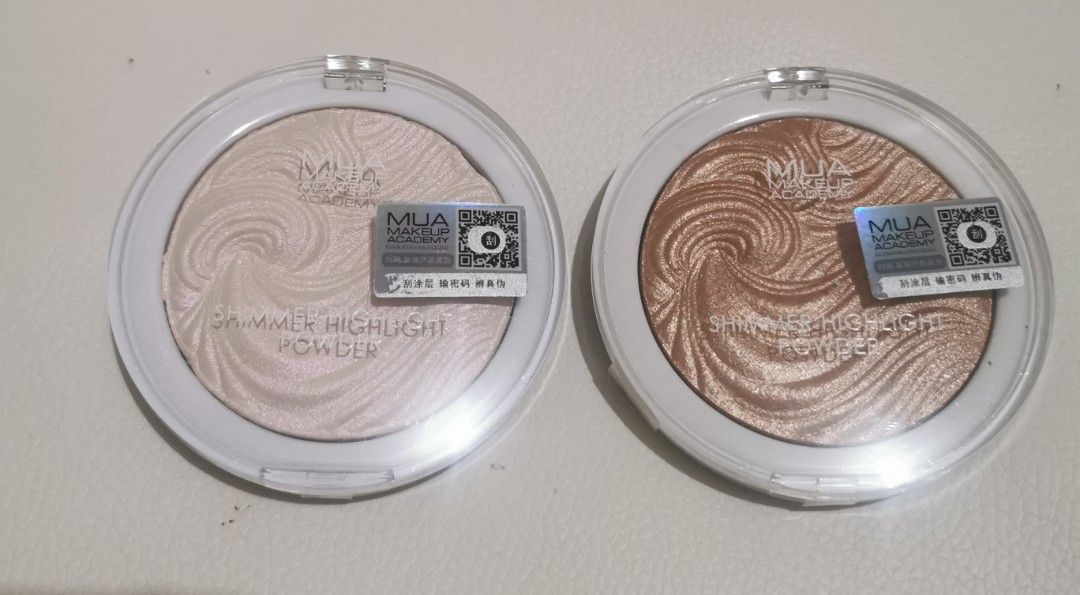Shimmer highlight powder (Category: Makeup) located in Quezon City. Submitted by declutter68112 (Listing ID 1470800719, Image 1). Description: Shimmer highlight powder 200 pesos each Peach Diamond and Radiant Cashmere.