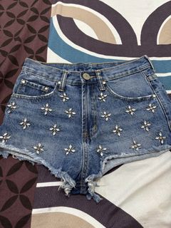 (Category: ) located in . Submitted by ishakey (Listing ID 1470818291, Image 1). Description: .