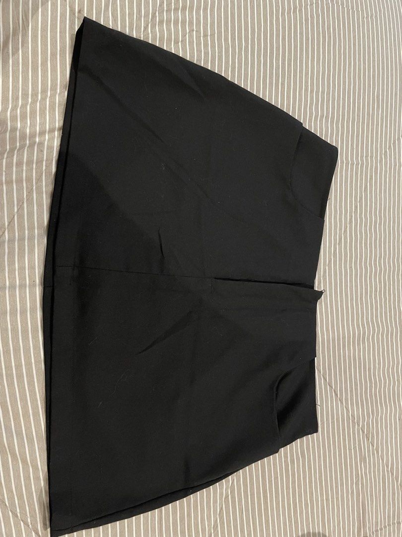 Short skirt (Category: Skirts) located in Manila. Submitted by franceshous (Listing ID 1470779678, Image 1). Description: .