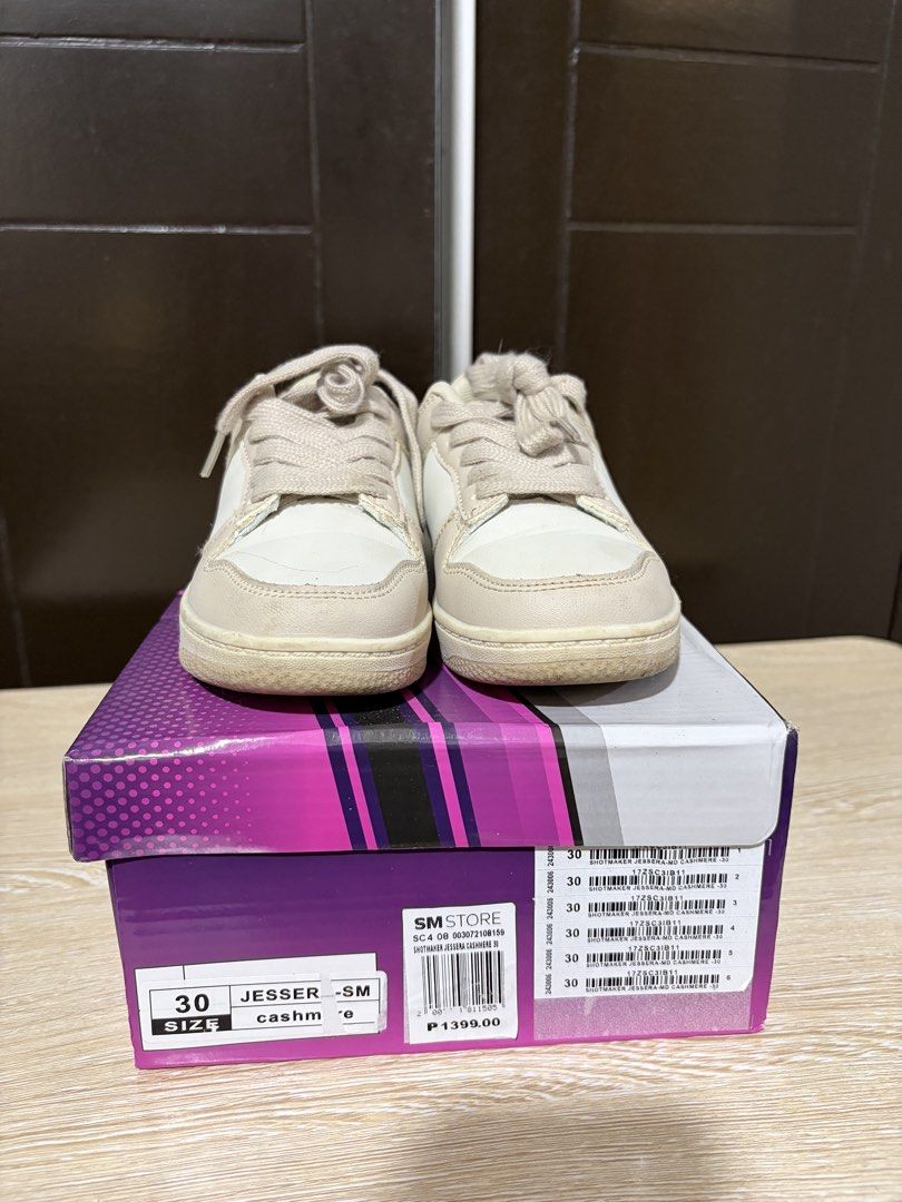 Shotmaker Kids Sneakers (Category: Sneakers) located in Paranaque City. Submitted by kaaatelyn (Listing ID 1470851030, Image 1). Description: - kids size 30 - with box.