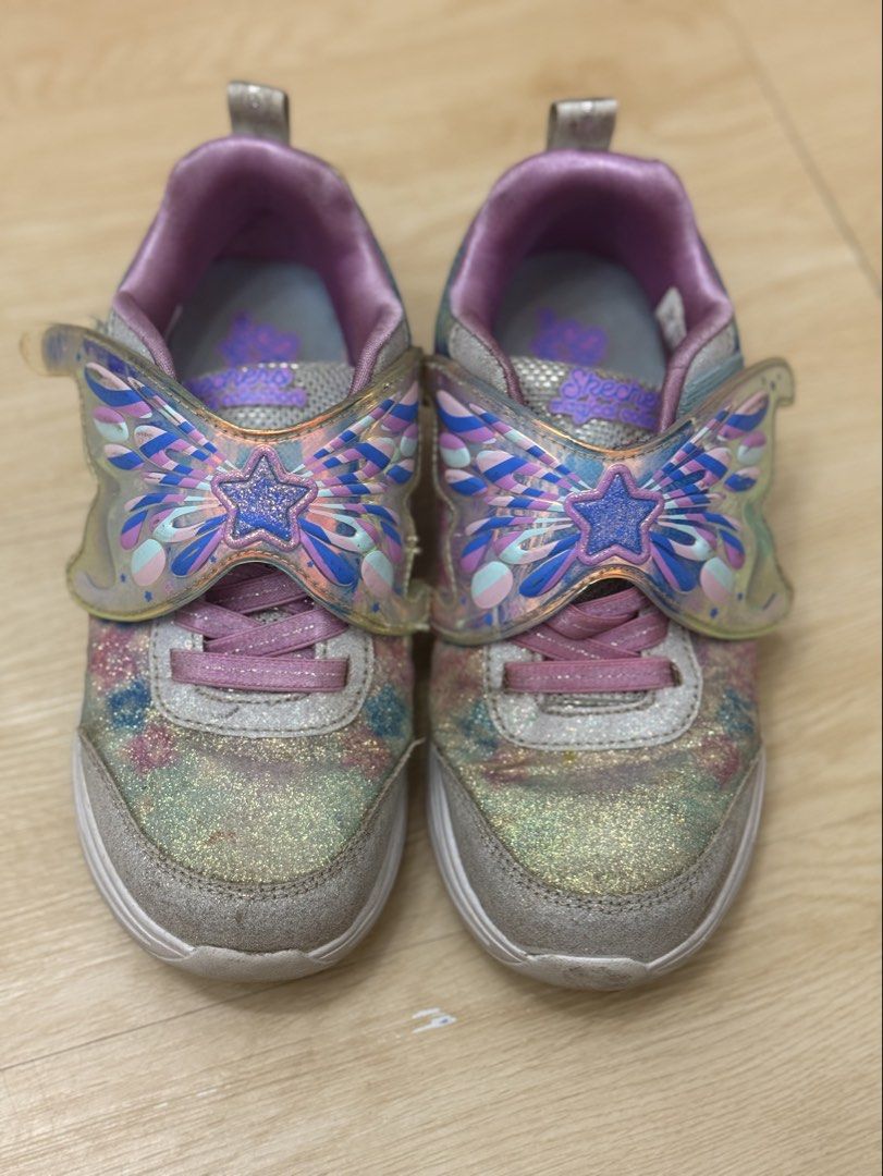 Skechers Magical Collection (Category: Babies & Kids Fashion) located in Caloocan City. Submitted by kayceegee (Listing ID 1470843900, Image 1). Description: Isa nlang umiilaw Need wash.