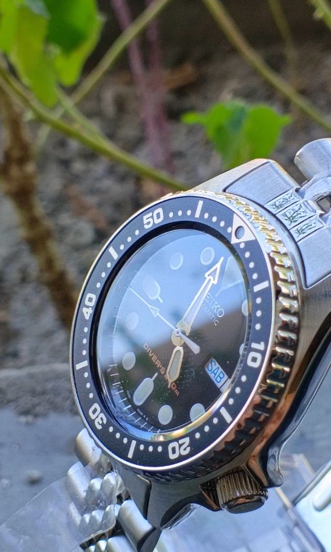 Skx013 (Category: Luxury Watches) located in Calamba. Submitted by cleverstone_9d3e9d (Listing ID 1470748017, Image 3). Description: Seiko brand-new no original box lose model skx013.