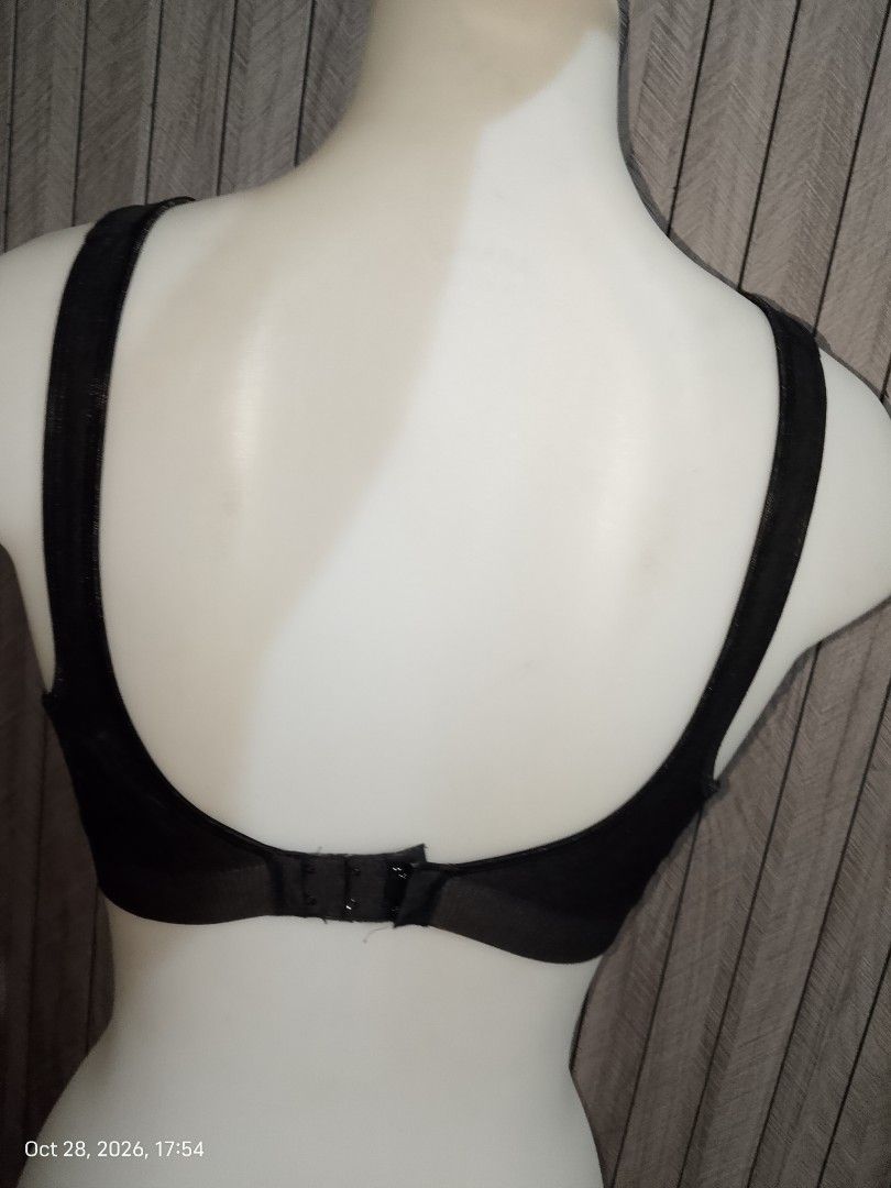 Small Bali Black bra nonwire thin soft pads high quality bra (Category: Undergarments & Loungewear) located in Manila. Submitted by truecrystal-1407 (Listing ID 1470835157, Image 3). Description: US BRANDED BRA HIGH QUALITY.