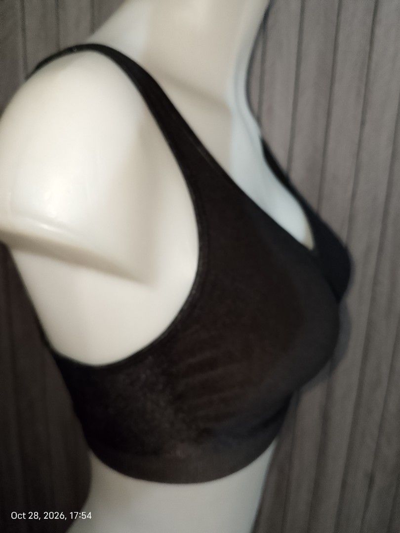 Small Bali Black bra nonwire thin soft pads high quality bra (Category: Undergarments & Loungewear) located in Manila. Submitted by truecrystal-1407 (Listing ID 1470835157, Image 2). Description: US BRANDED BRA HIGH QUALITY.