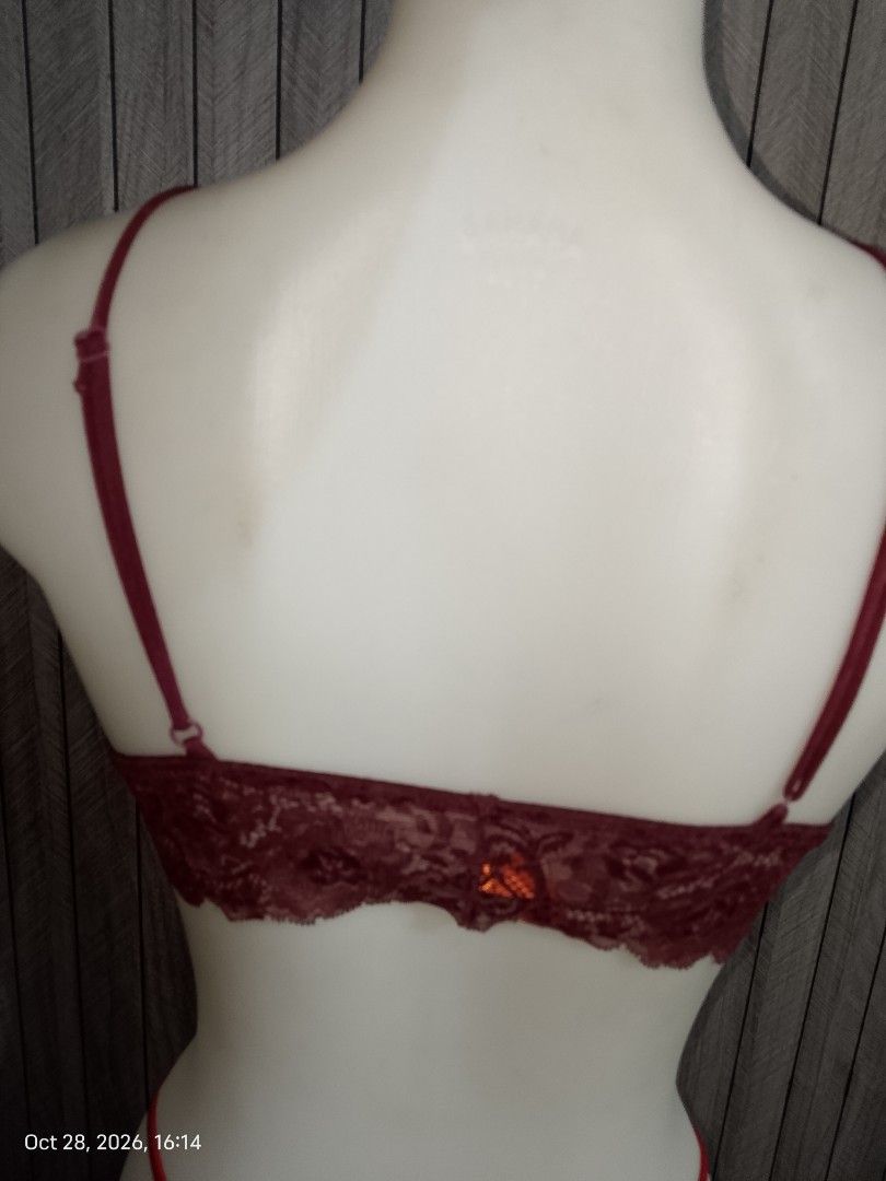 Small maroon lace Bralette bra no pads (Category: Undergarments & Loungewear) located in Manila. Submitted by truecrystal-1407 (Listing ID 1470818920, Image 3). Description: .