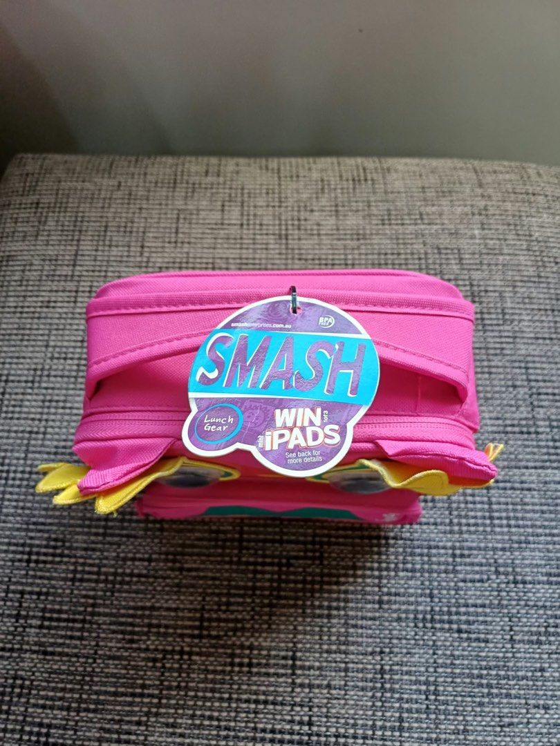 Smash Owl Lunch Bag (Category: Baby Monitors) located in Cainta. Submitted by vrenaussiegoods (Listing ID 1470781068, Image 2). Description: .