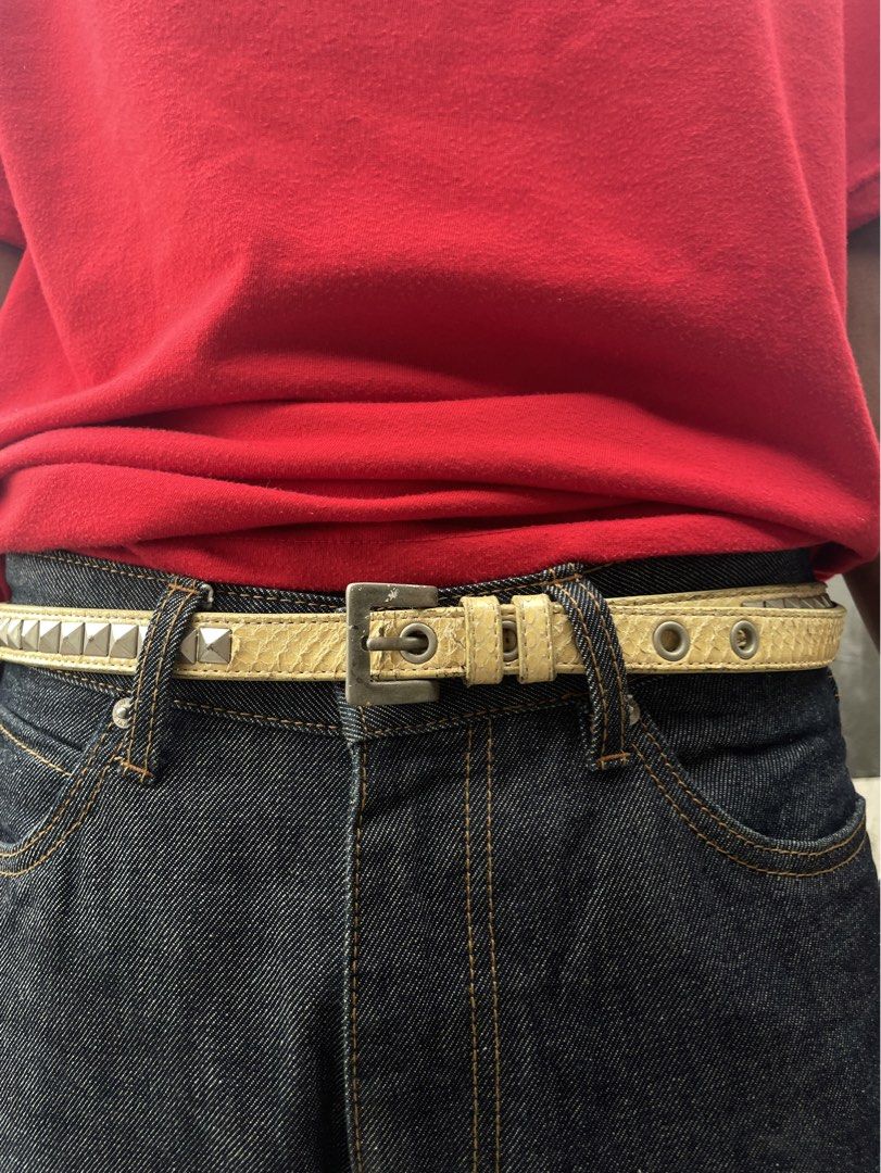 Snakeskin Studded Leather Belt (Category: Belts) located in Manila. Submitted by jarchive (Listing ID 1470838211, Image 1). Description: - Good condition - Genuine leather belt - See issue last picture - Size 28 to 34 - 41 length.