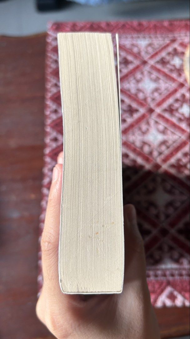 Song of Silver, Flame like Night (Category: Storybooks) located in Batangas. Submitted by ysaquix.te (Listing ID 1470899122, Image 3). Description: May slight brown marks from shelf lang yung bottom, then slight tanning when I bought it sa NBS! MOP: Maribank, Gcash MOD: Jnt, Lalamove.