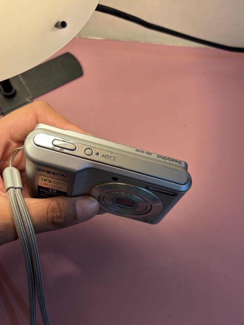 SONY CYBERSHOT DSC-S2100 (Category: Cameras) located in Bacoor. Submitted by eriiaannaaganda (Listing ID 1470790175, Image 3). Description: Sony Cybershot DSC W-S2100 🏷️2499 issue:mild lcd burn only SONY CYBERSHOT DSC-S2100 -12.1 mp -3x zoom -8/10 body cosmetics -CCD Sensor -fully functional - zoom, flash, and all buttons working -2AA batteries unit battery strap pouch charger 📍Bacoor Cavite.