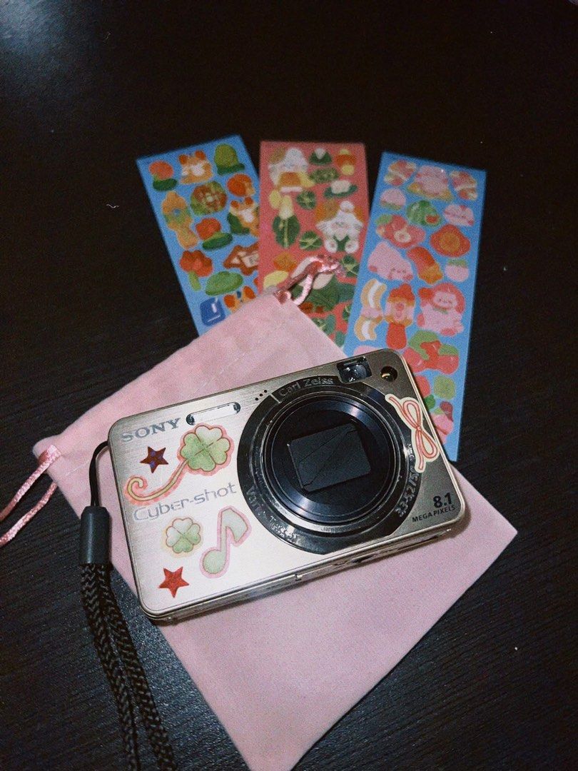 Sony Cybershot DSC-W150 (Category: Cameras) located in Binan City. Submitted by luckythriffs (Listing ID 1470856836, Image 2). Description: Sony Cybershot DSC-W150 (in rare gold color) Price: ₱4,000, Shipped! (FIXED) Bought for ₱5,000 Details: 📸 9/10 body condition ⚡ Working flash (perfect for digicam aesthetic!) 🎀 A TikTok favorite Issue: Minor LCD burn (visible on screen) - Slight blur on the output Inclusions: Battery SD card ➕ Add ₱500 for 