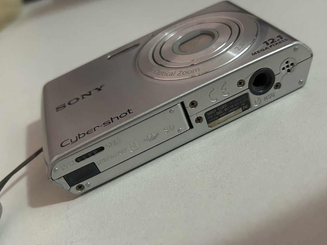 SONY DSC-W510 DIGICAM (Category: Cameras) located in Manila. Submitted by kiaamari (Listing ID 1470845228, Image 2). Description: 📸 FOR SALE: SONY DSC-W510 DIGICAM! ✨ looking for a digicam to capture cute, nostalgic, vintage-style photos? 🤍 this sony steadyshot dsc-w510 is perfect for your travel adventures, everyday moments, and picture-perfect memories! 📷 - CAMERA DETAILS * 12.1 megapixels * 4x optical zoom * 2.7-inch LCD screen * Sweep Pano