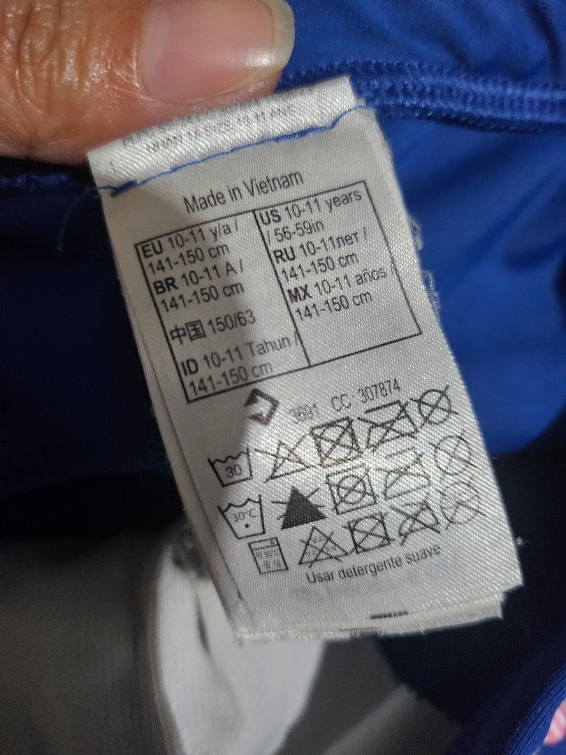 Speedo & Decathlon (Category: Babies & Kids Fashion) located in Marikina City. Submitted by kate_28 (Listing ID 1470747685, Image 3). Description: both orig ! preloved NO issue! .
