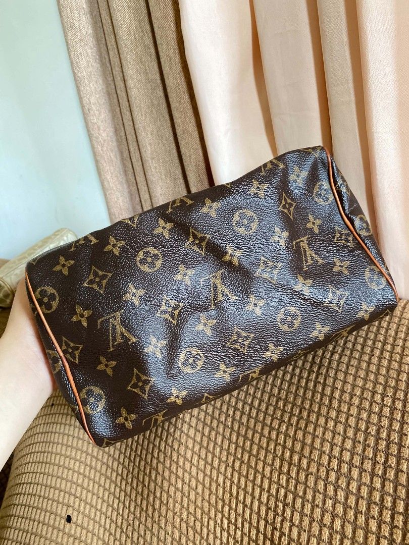 Speedy 25 (Category: Luxury Bags & Wallets) located in Tagum. Submitted by luxbagelyas (Listing ID 1470803542, Image 3). Description: good condition with sign of use water marks sa handle maganda pa to super tibay.